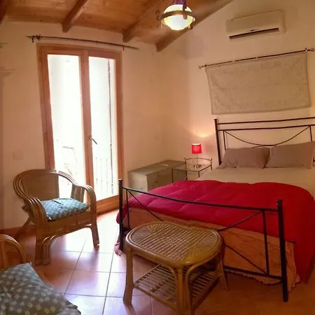 Holiday home Casa Grazia E Enrico *